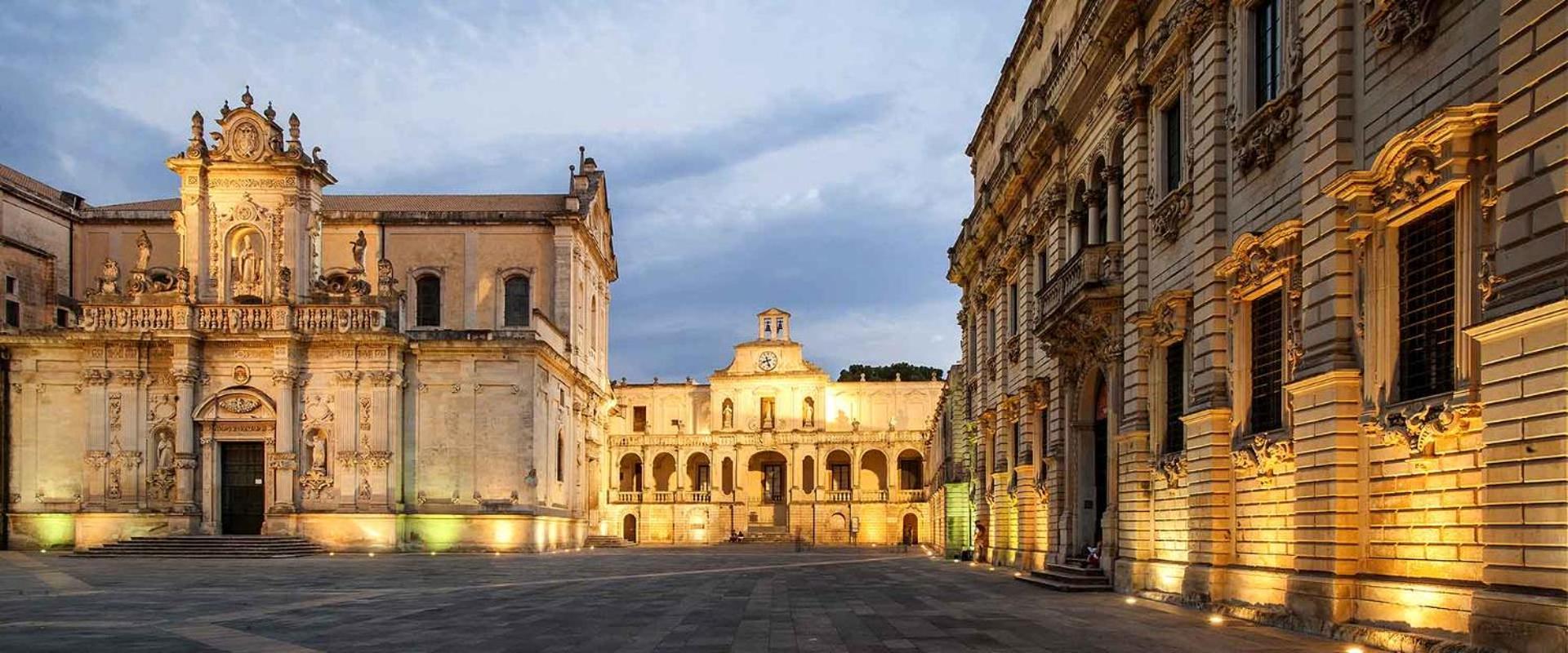 "Il Vecchio Salone" Appartamento In Pieno Centro Con Garage Privato Lecce Buitenkant foto