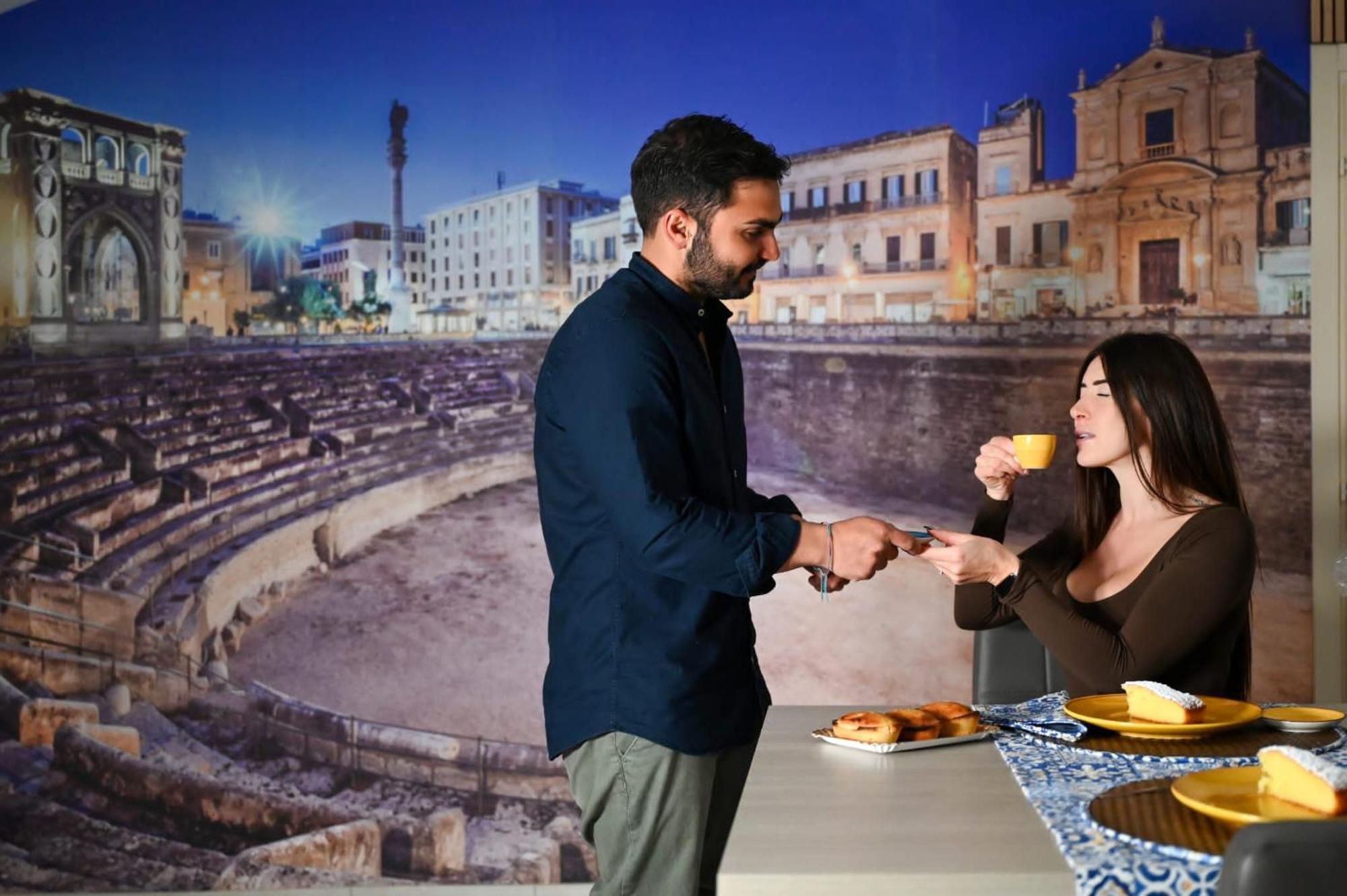 "Il Vecchio Salone" Appartamento In Pieno Centro Con Garage Privato Lecce Buitenkant foto