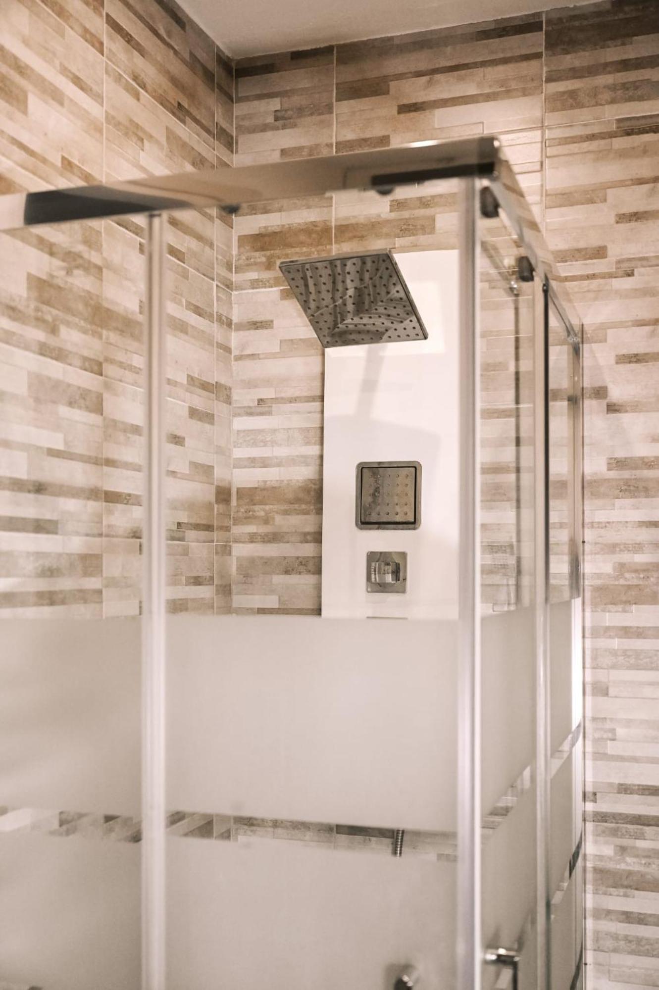 "Il Vecchio Salone" Appartamento In Pieno Centro Con Garage Privato Lecce Buitenkant foto