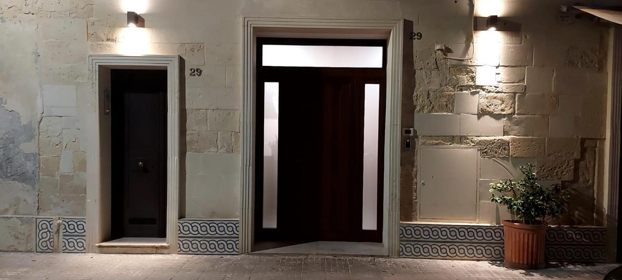 "Il Vecchio Salone" Appartamento In Pieno Centro Con Garage Privato Lecce Buitenkant foto