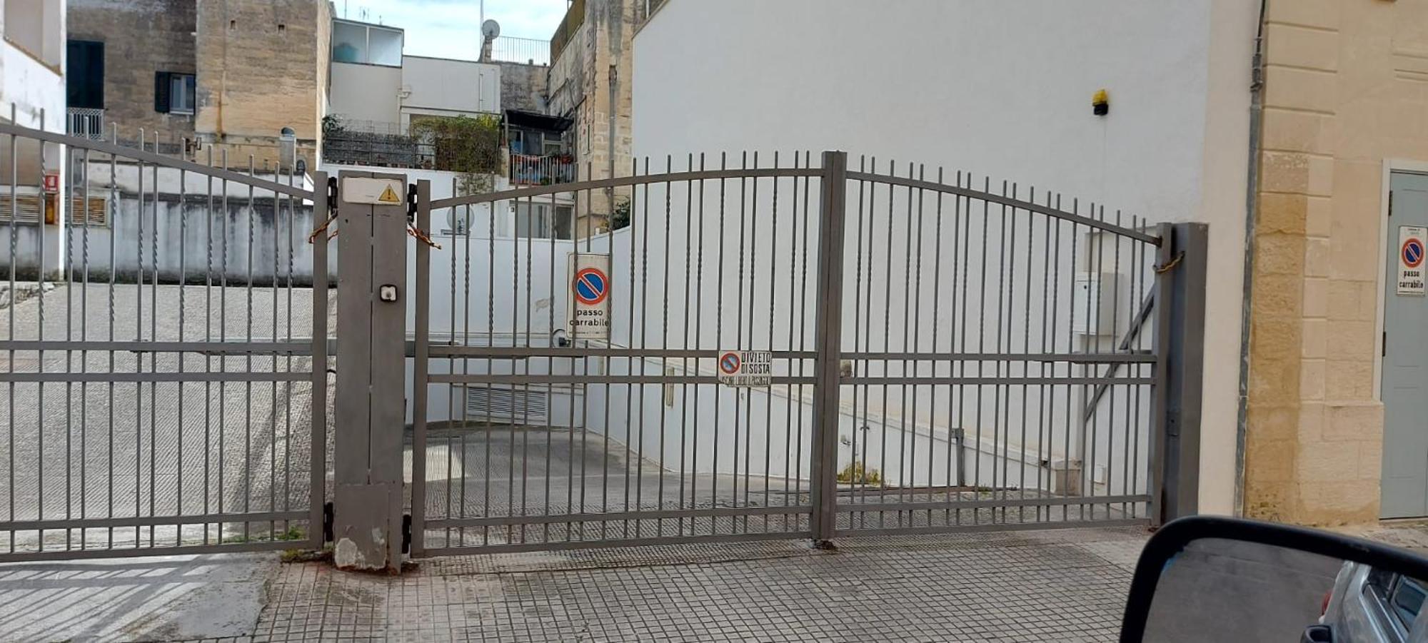 "Il Vecchio Salone" Appartamento In Pieno Centro Con Garage Privato Lecce Buitenkant foto